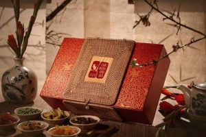 Vỏ hộp quà Tết đang trở thành trào lưu của nhiều người