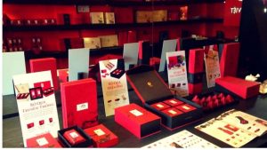 Mỗi chiếc hộp được sử dụng chất liệu khác nhau