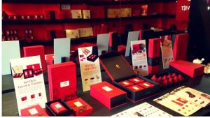 Đặt in vỏ hộp quà Tết khách sạn đẹp nhất tại Hà Nội